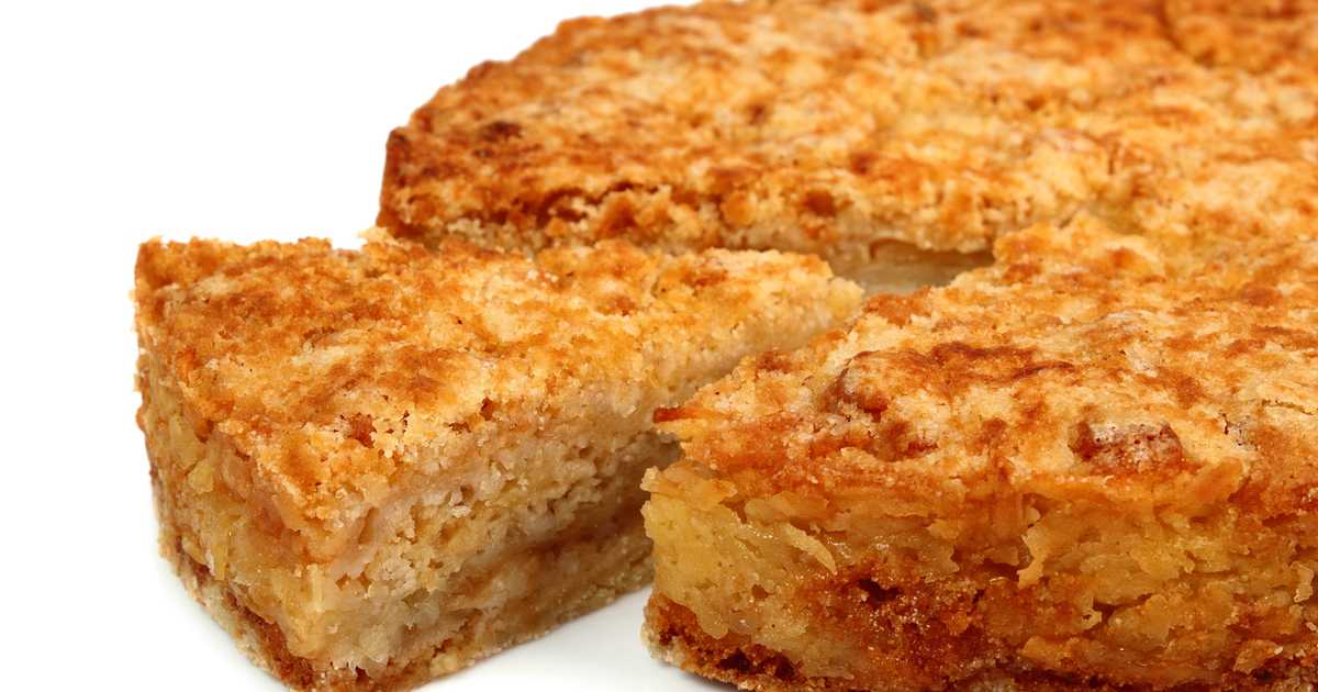 Манник на кефире с яблоками очень вкусный и воздушный – 4 рецепта приготовления