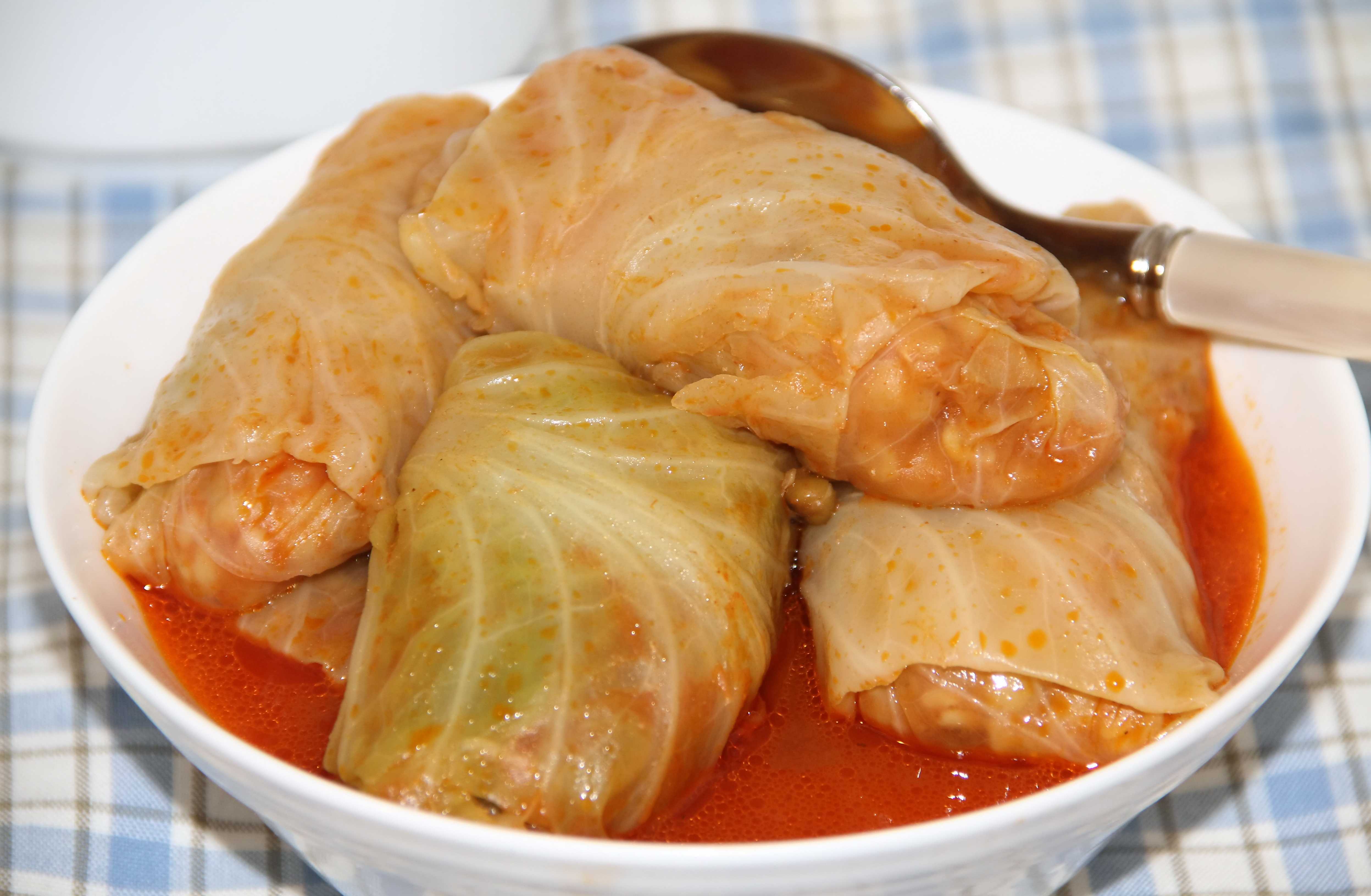 Голубцы из свежей капусты с фаршем и рисом | рецепт с фото