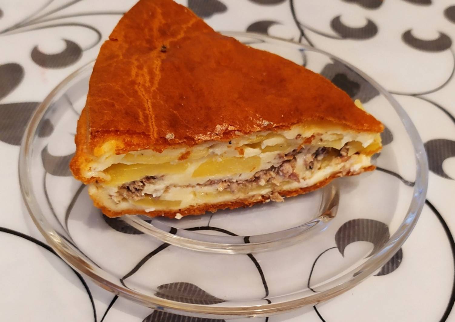 Пирог с сайрой и картошкой – 7 рецептов приготовления в домашних условиях