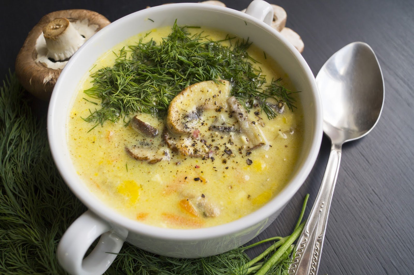 Сырный суп с плавленым сыром, курицей и шампиньонами | волшебная eда.ру