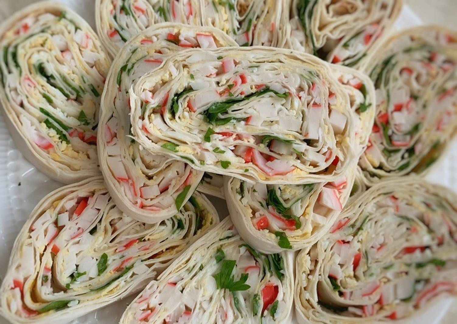 Рулет из лаваша и 5 вкусных вариантов начинок