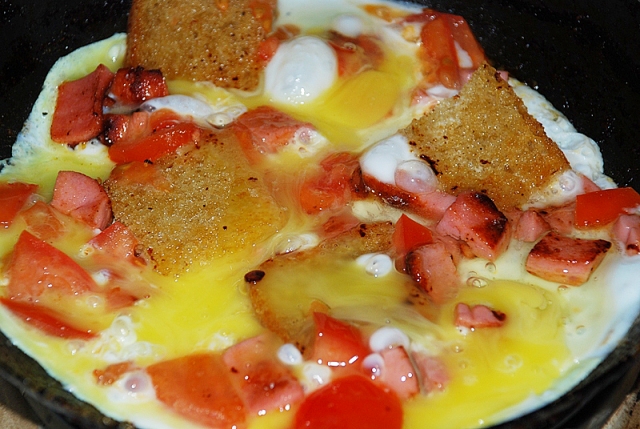 20 вкуснейших рецептов яичницы с помидорами