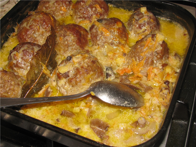 Тефтели с подливкой - 5 вкуснейших рецепт