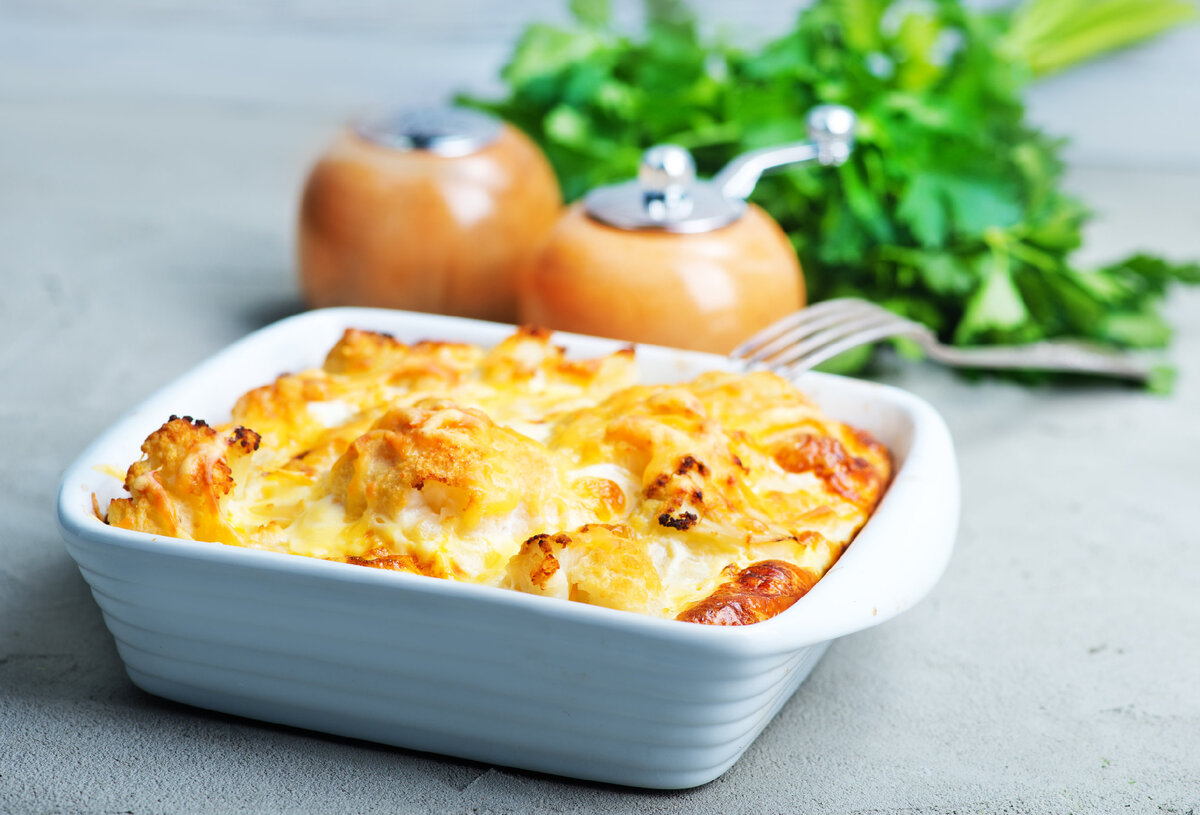 Цветная капуста с яйцом и сыром в духовке: в сметане, с грибами, томатом. лучшие варианты цветной капусты с яйцом и сыром в духовке