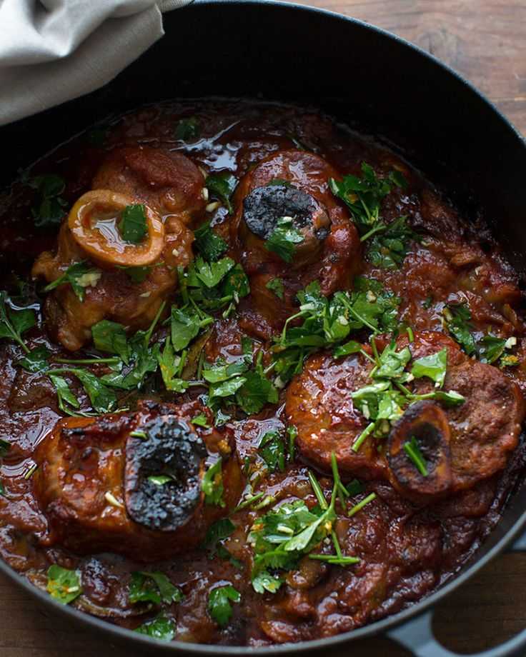 Оссобуко — вкусное итальянское блюдо