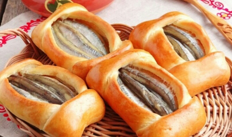 Кулебяка с рыбой в духовке – 5 пошаговых рецептов