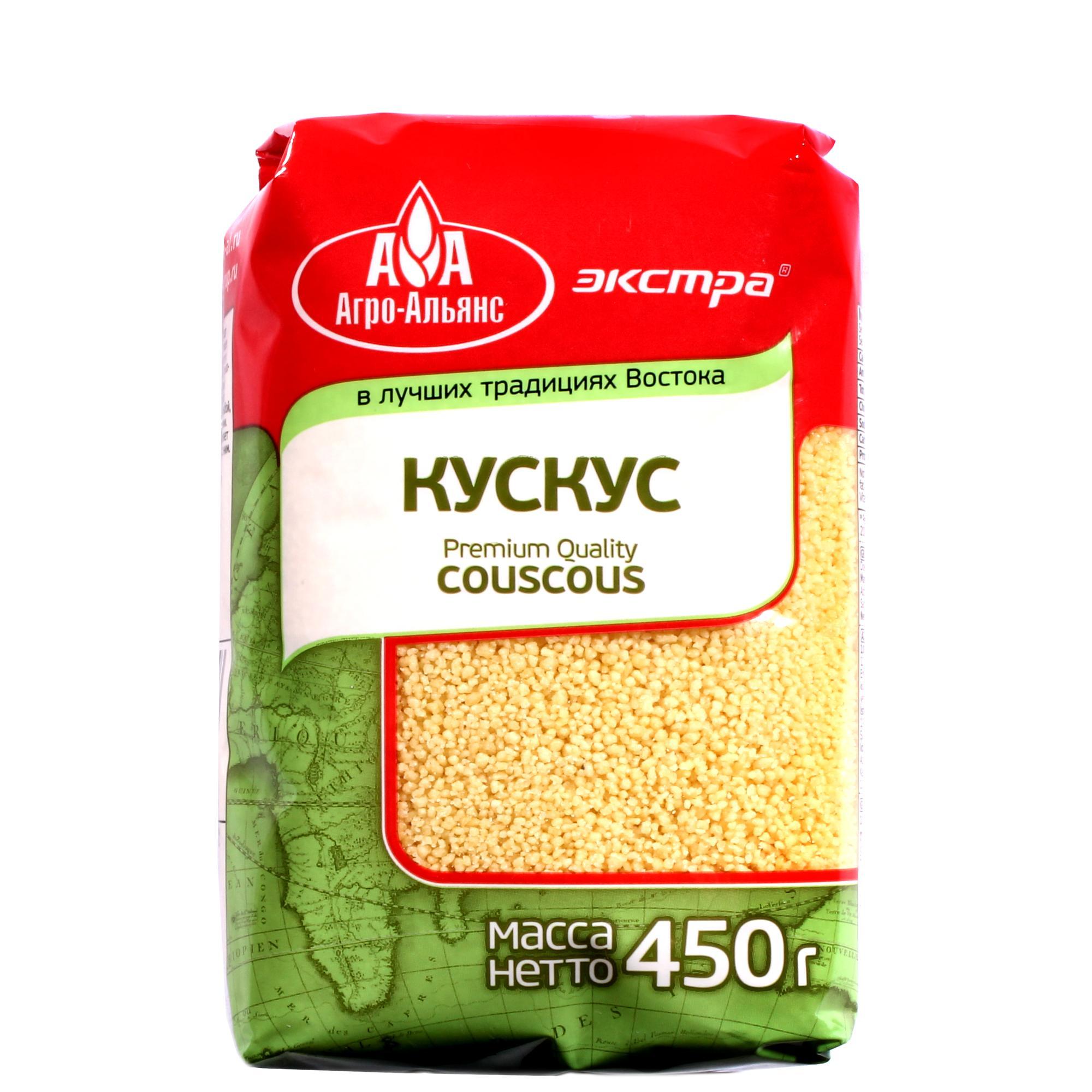 Куриные котлеты с кускусом, запечённые в овощном соусе