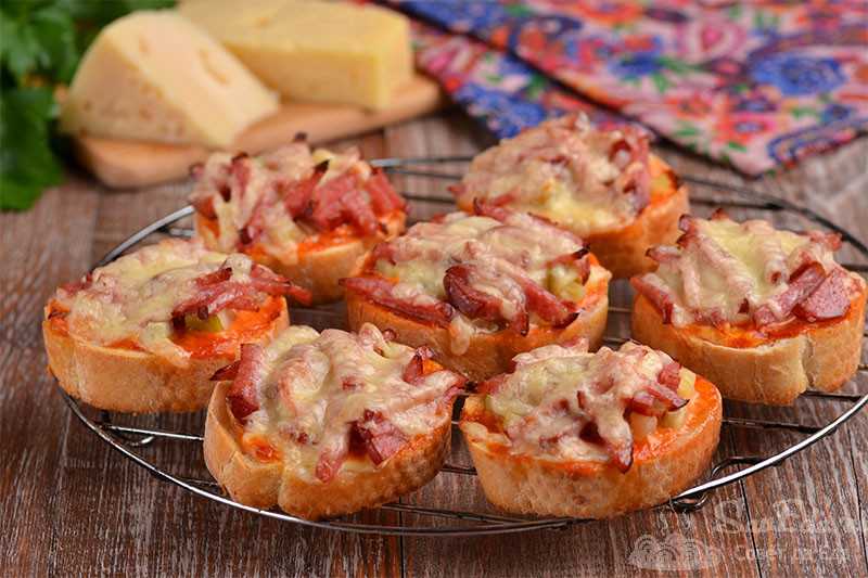 Бутерброды на завтрак - 261 домашний вкусный рецепт приготовления