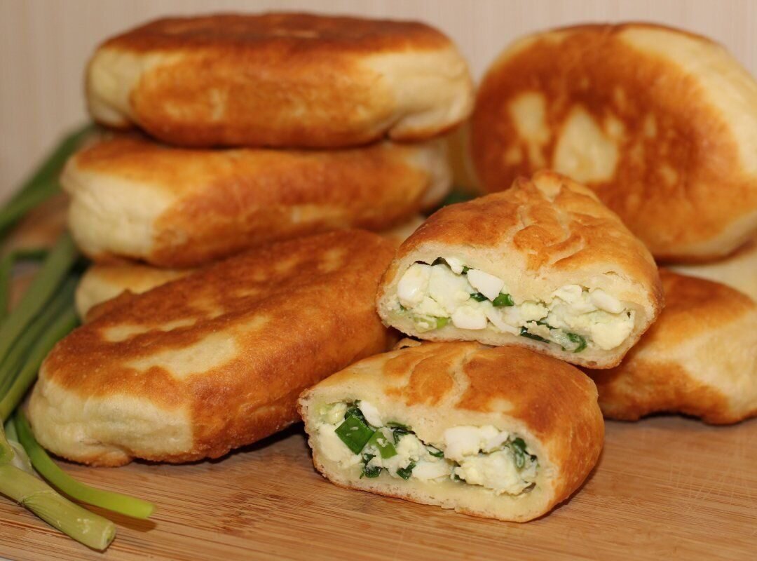 Пирожки с луком и яйцом | волшебная eда.ру