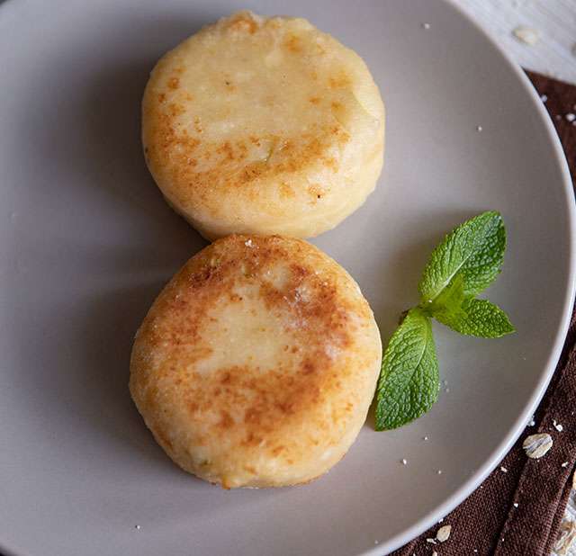 Сырники из творога с манкой – 7 рецептов