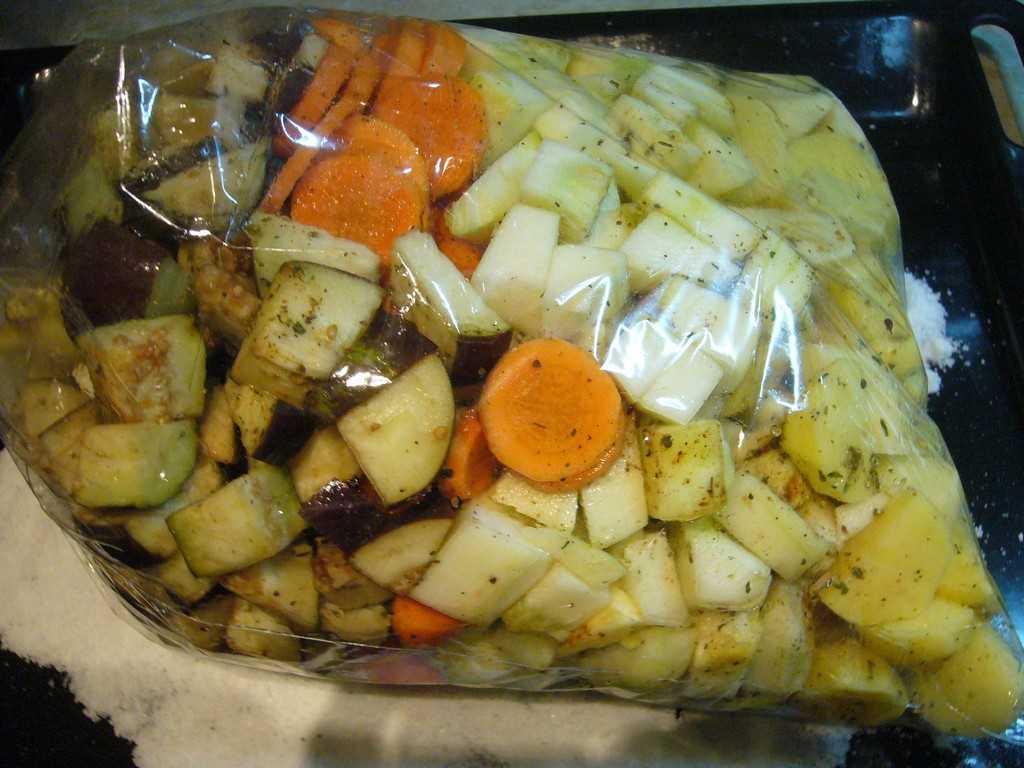 Тушеные кабачки - 9 быстрых и вкусных рецептов