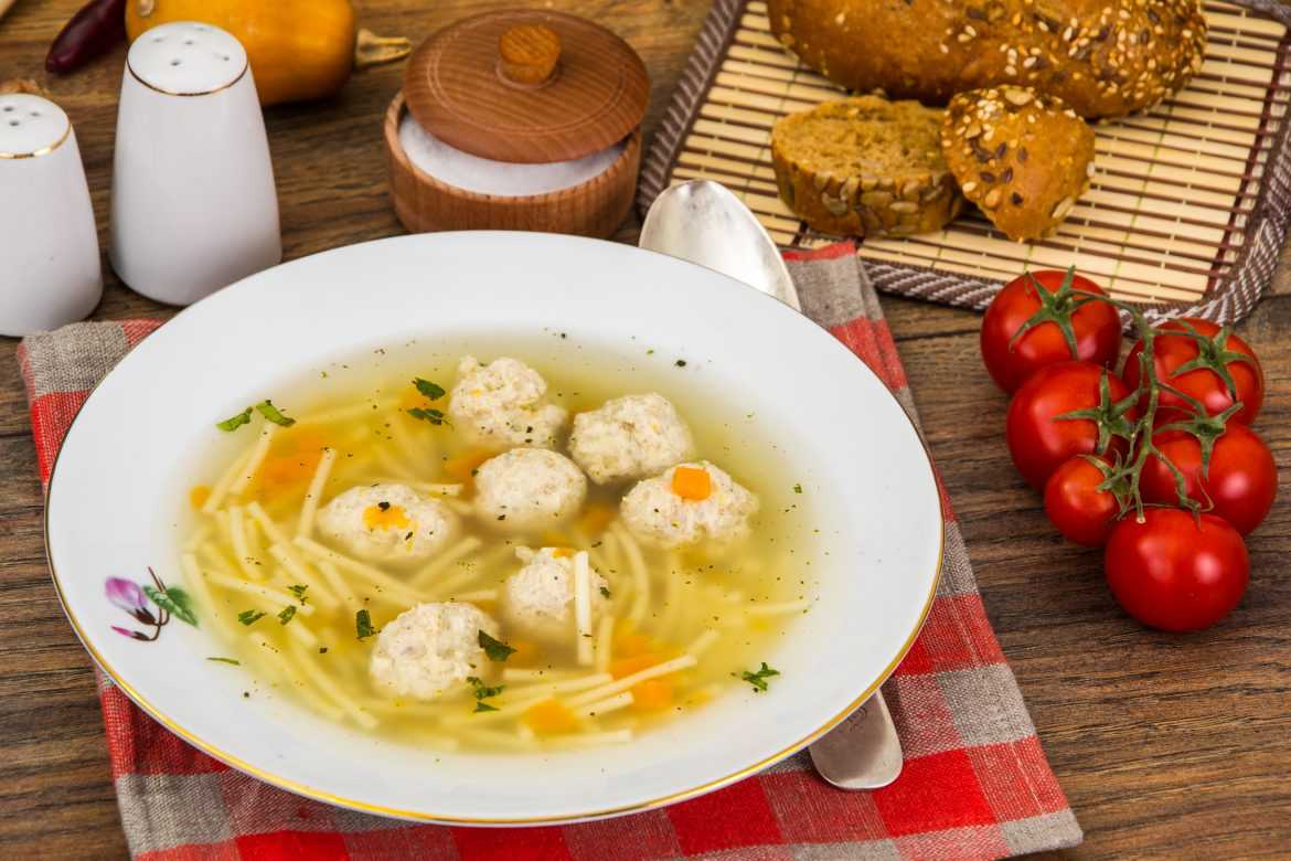 Картофельный суп с фрикадельками и макаронами – как приготовить, рецепт -
