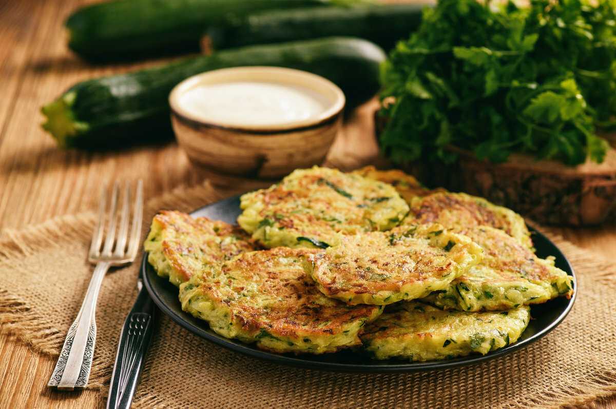 Классические драники из картошки — вкусные рецепты на сковороде