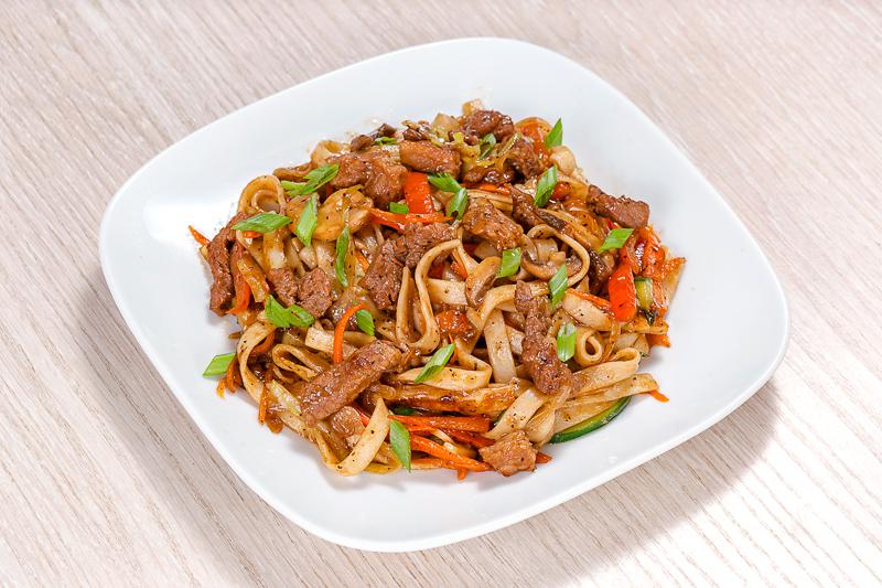 Лапша удон с говядиной и овощами (в сковороде вок) 🍝 - рецепт с фотографиями - patee. рецепты