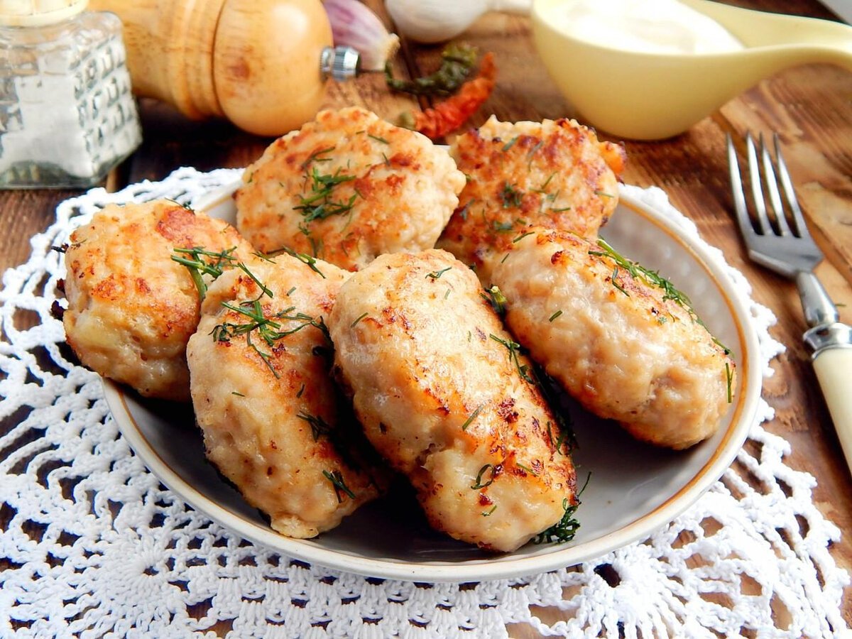 Сочные аппетитные котлеты — рецепты приготовления мяса в домашних условиях