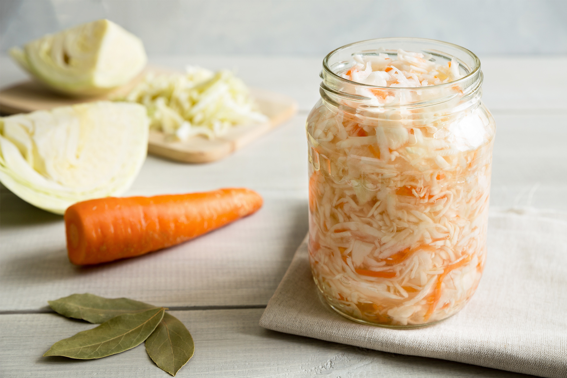 Очень вкусная квашеная капуста: 7 простых способа приготовления хрустящей и сочной капусты