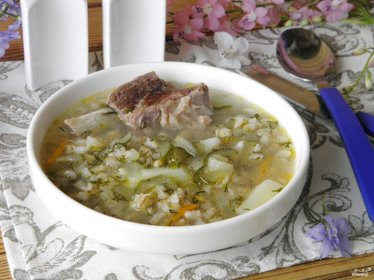 Рассольник с перловкой. классические рецепты рассольника с солеными огурцами