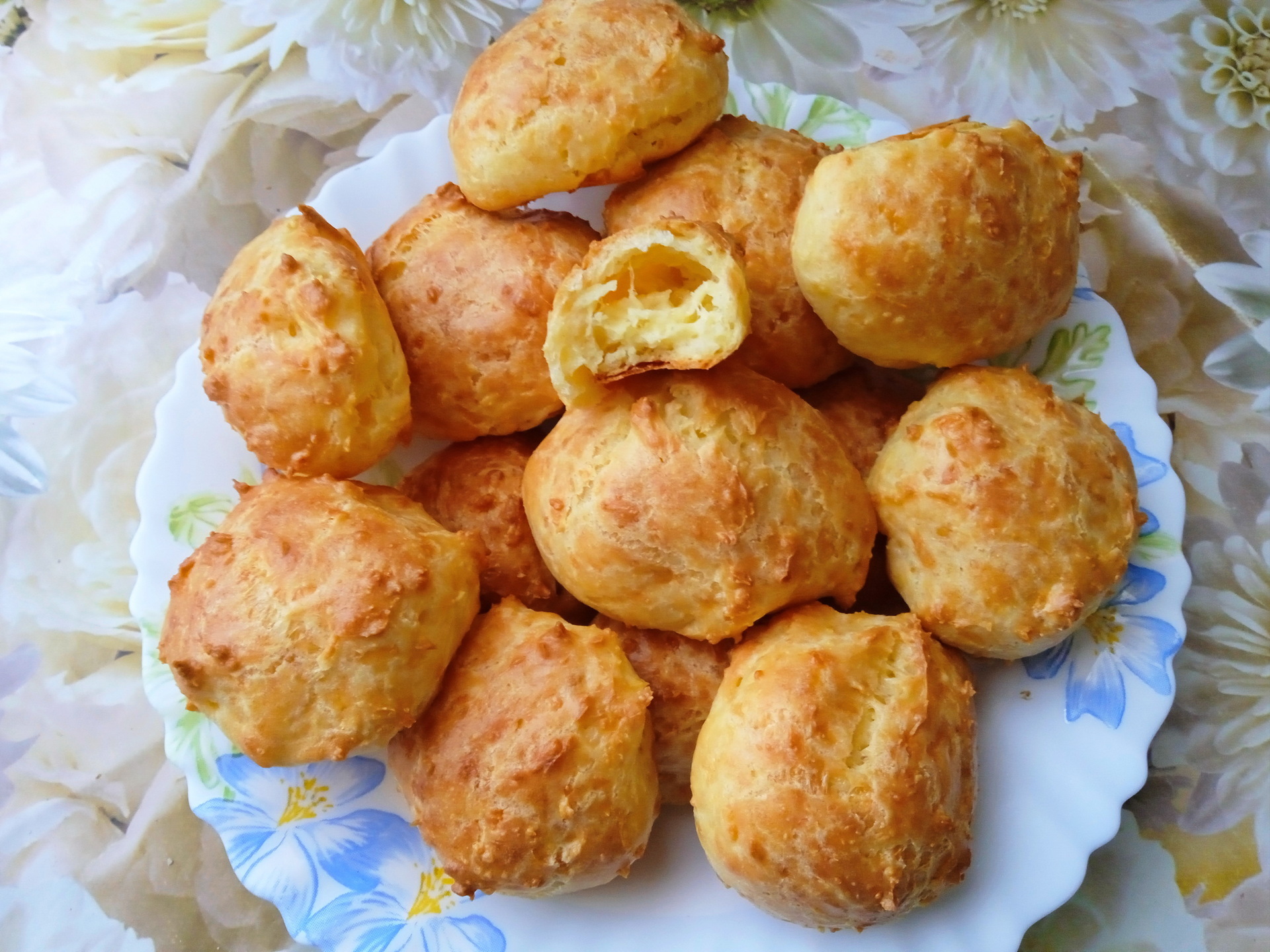 Сдобное тесто для булочек - 8 самых вкусных рецептов нежной дрожжевой выпечки