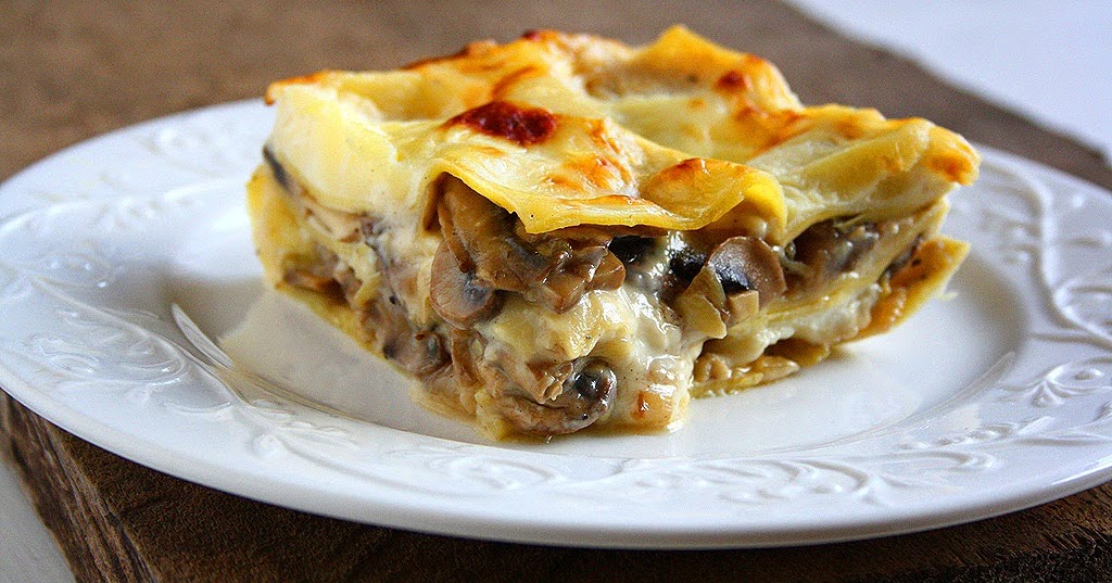 Каннеллони с индейкой и белыми грибами