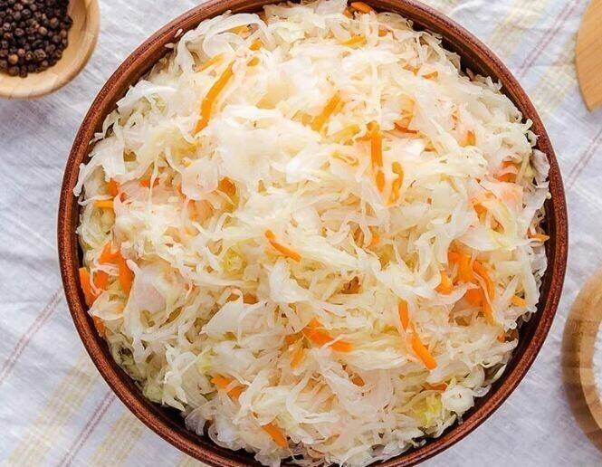 Вкусная квашеная капуста – 7 рецептов быстрого приготовления
