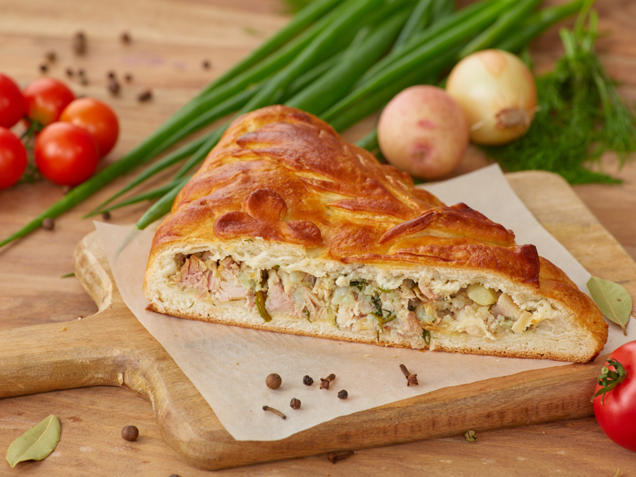 Пирог из слоеного теста: 15 вкусных рецептов приготовления