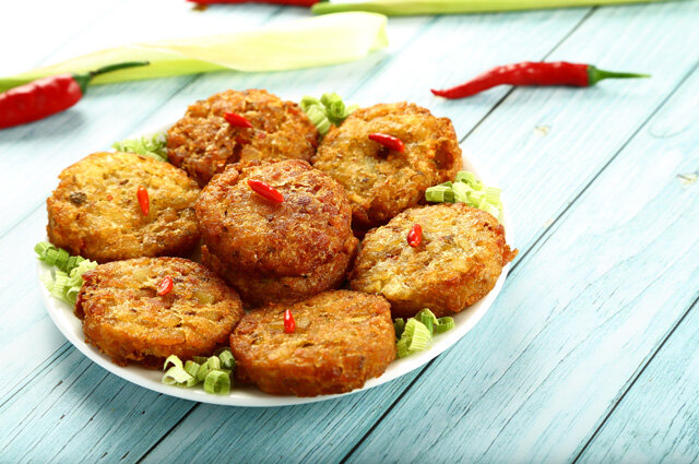 Как приготовить вкусные картофельные котлеты по классическим домашним рецептам