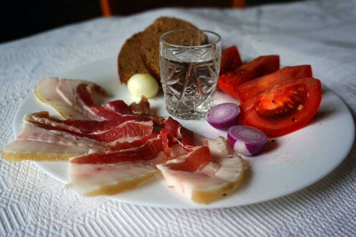 Чем нельзя закусывать и запивать спиртные напитки?