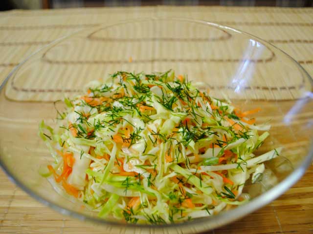 Салат из свежей капусты – 7 очень вкусных и быстрых рецептов