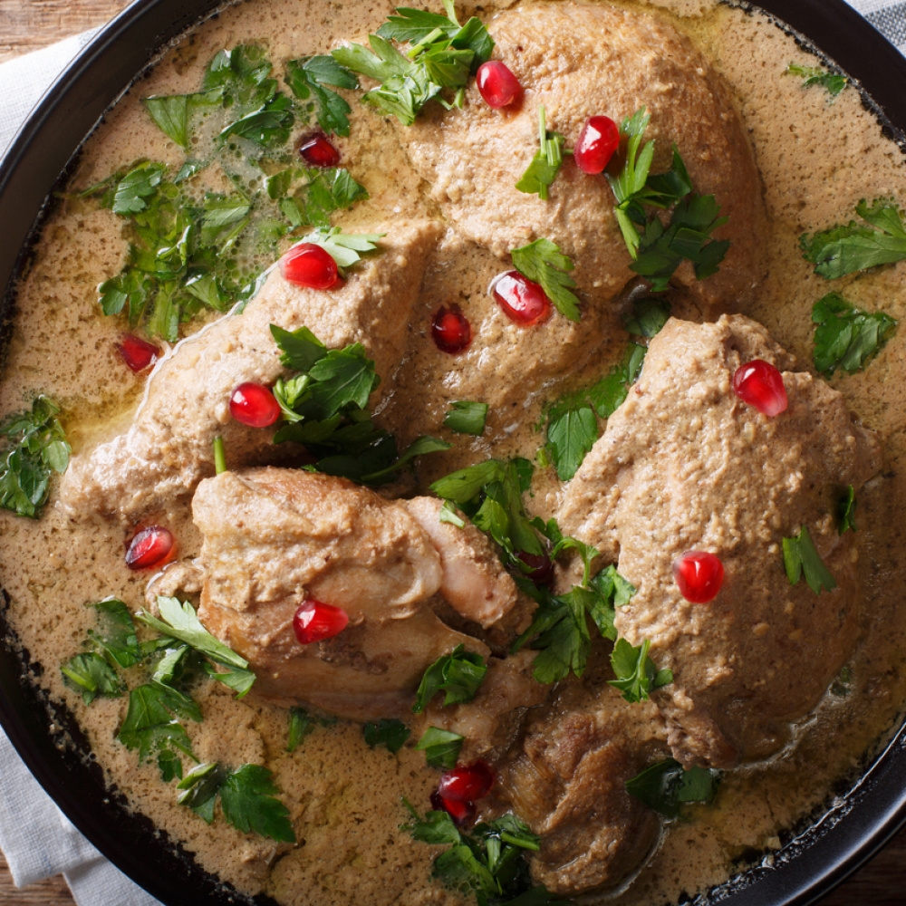 Сациви из курицы по-грузински: классический рецепт и его вариации