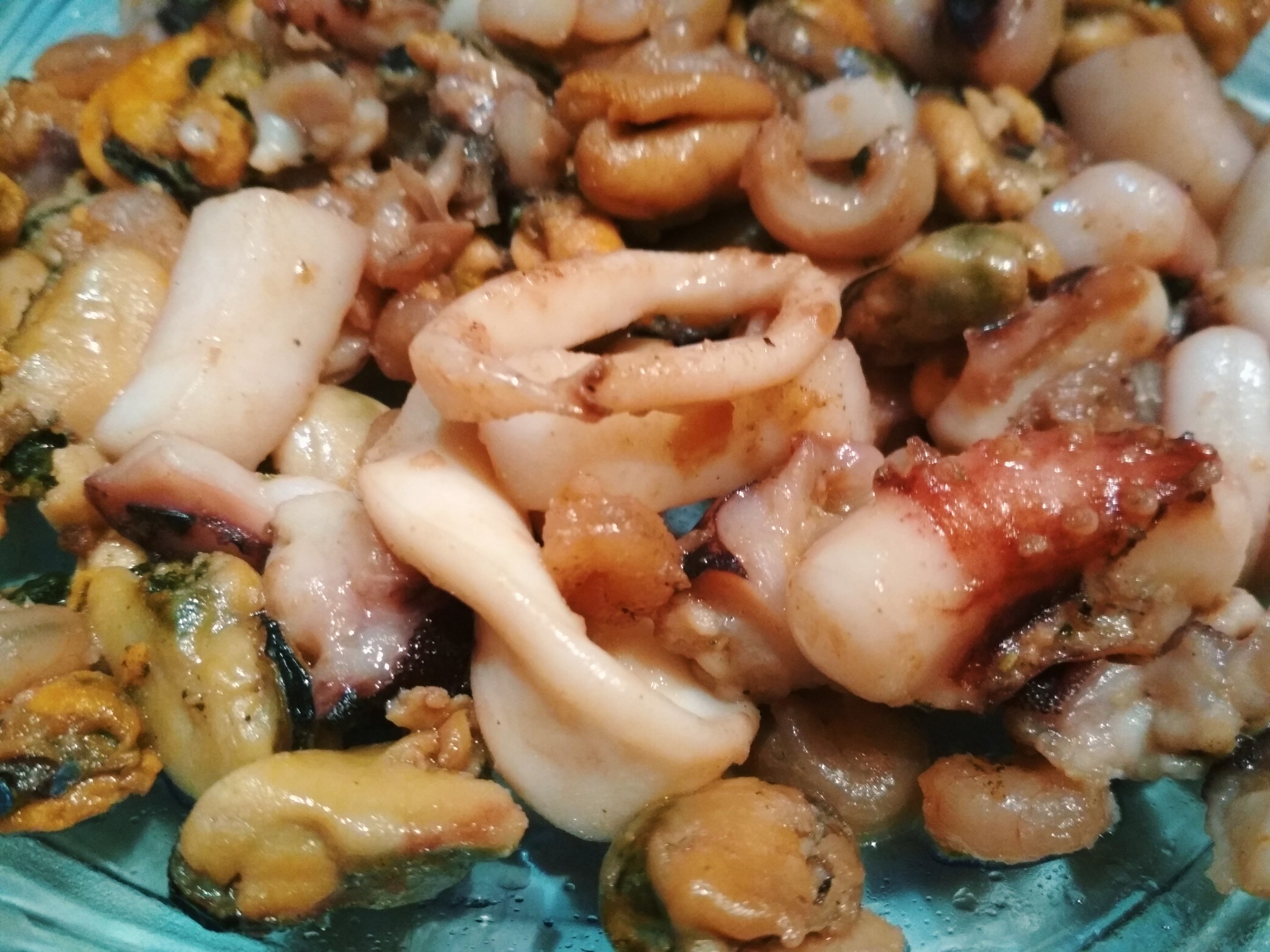 Салаты с рыбой и морепродуктами - готовим дома, вкусно и аппетитно