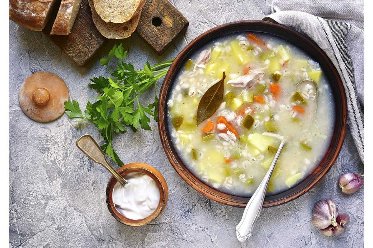 Рассольник с перловкой и солеными огурцами – пошаговые рецепты приготовления классического рассольника