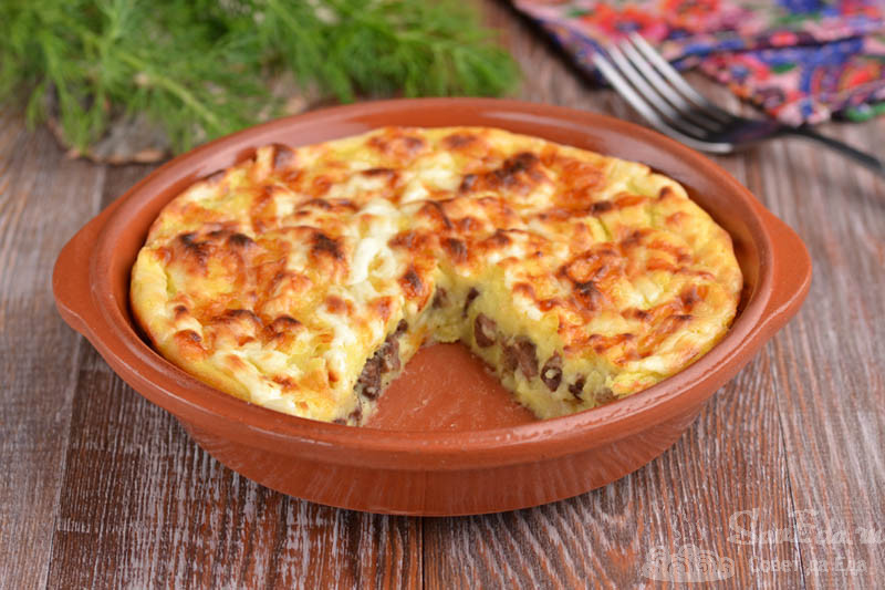 Картофельная запеканка с сосисками