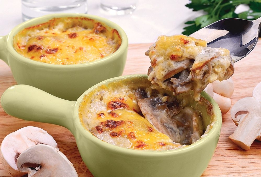 Жульен с курицей и грибами в духовке