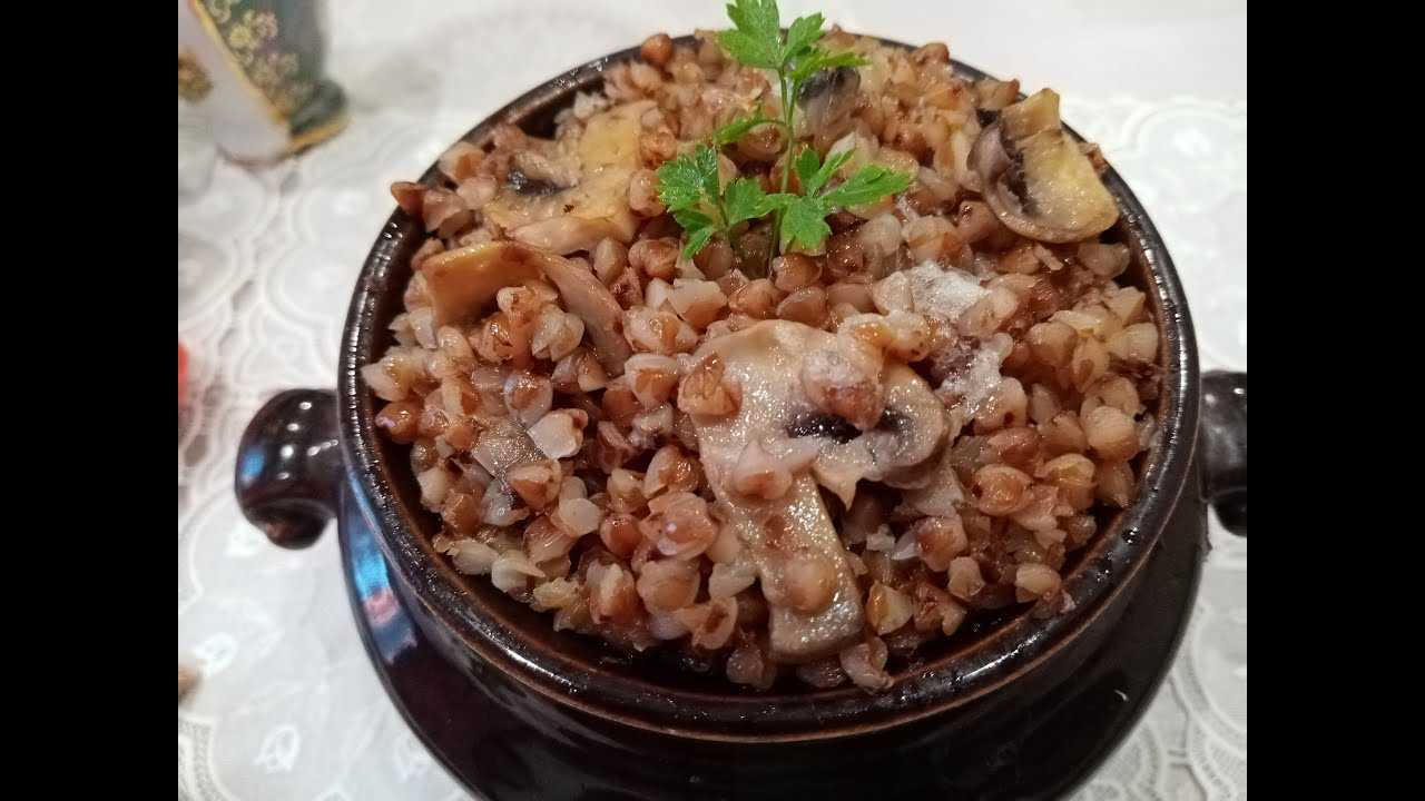 Гречка с курицей и грибами в горшочках пошаговый рецепт