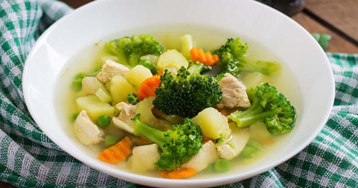 Суп с брокколи и курицей: рецепты приготовления на овощном и курином бульоне, полезные свойства