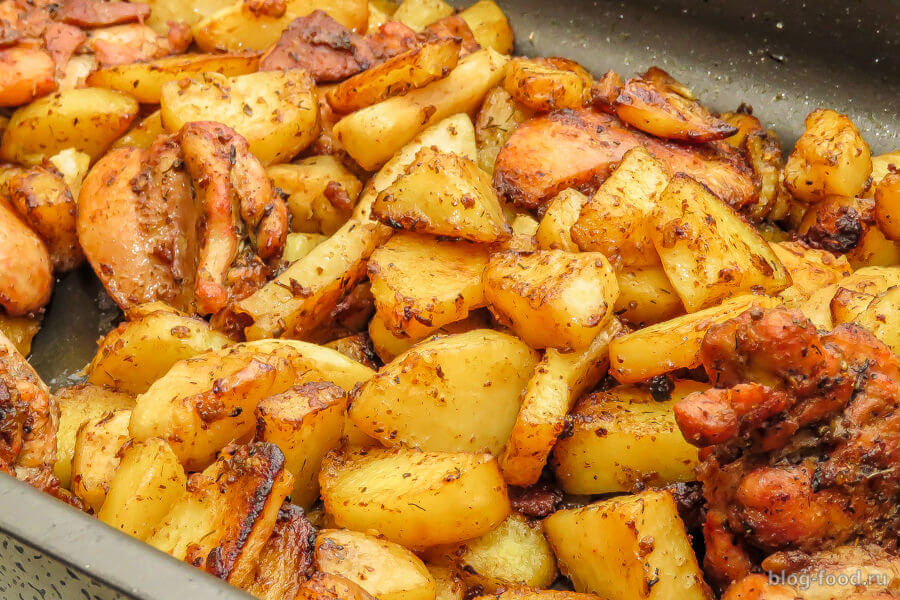 Курица с картошкой в духовке запечённая разными способами
