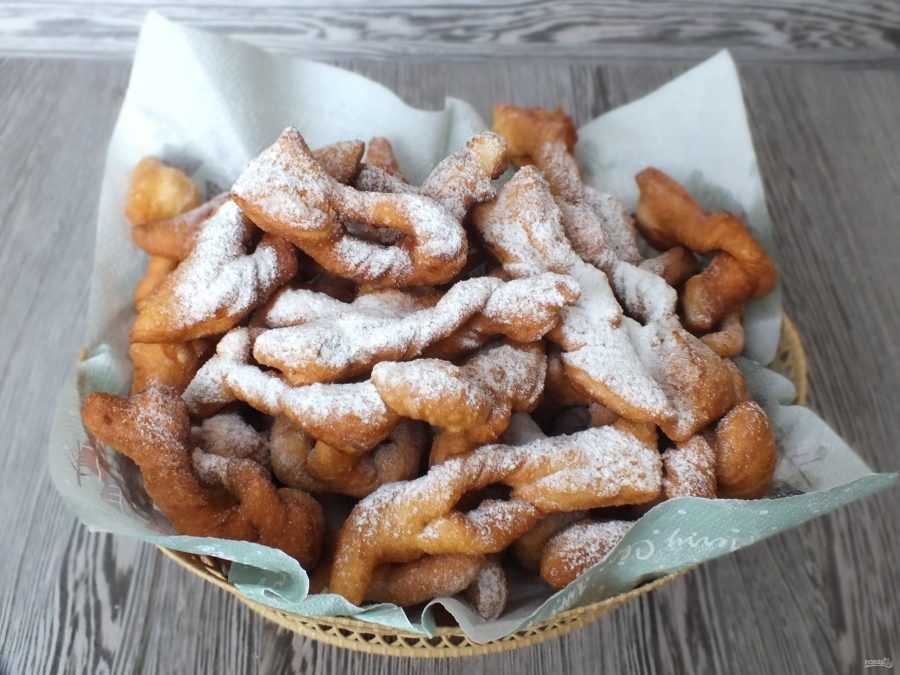 10 самых простых и вкусных рецептов хвороста