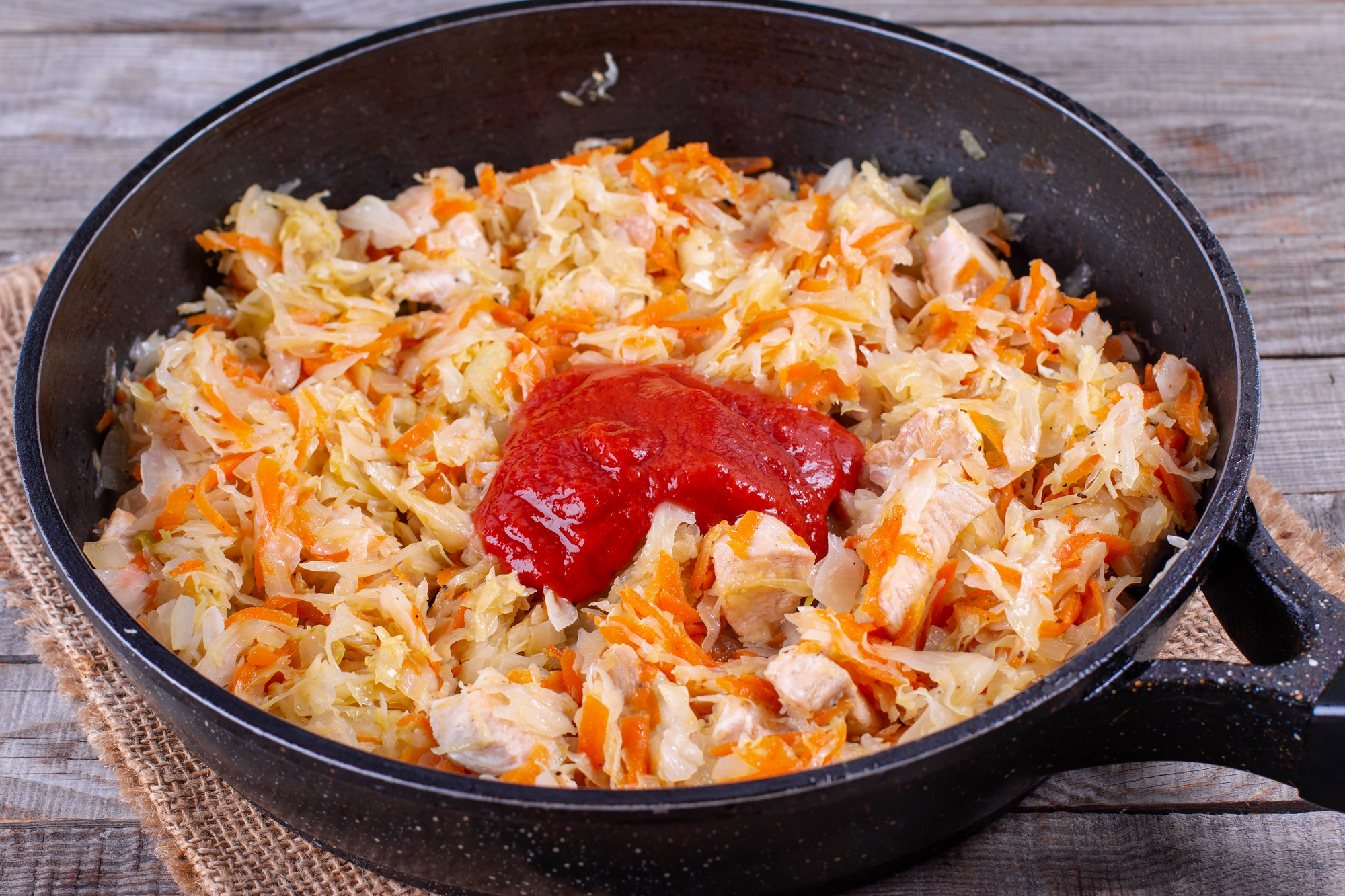 Салаты из свежей капусты — 9 очень вкусных рецептов