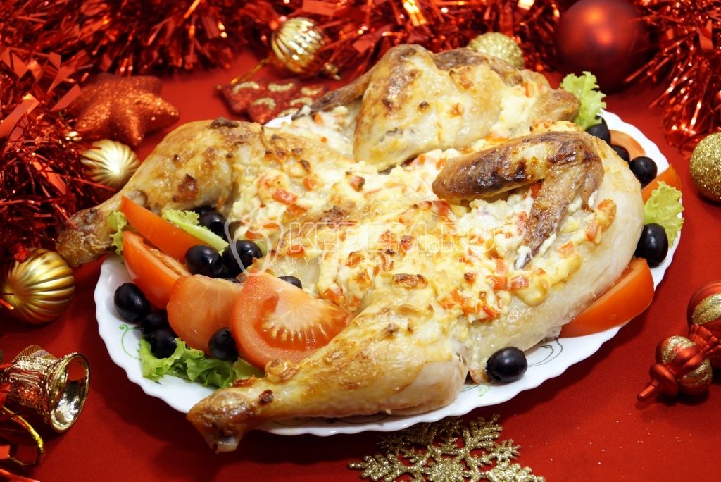 Салаты из курицы на новый год 2024: простые и вкусные рецепты на праздник