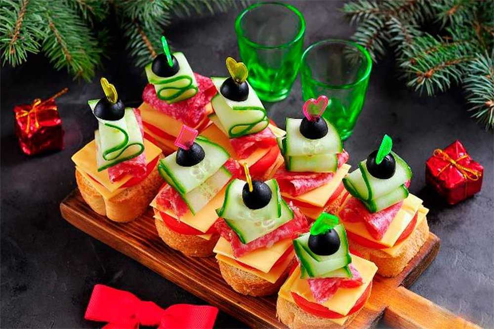 Канапе на новый год 2021: рецепты с фото, простые и вкусные на шпажках – рецепты с фото